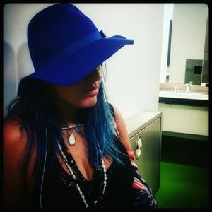 Meet your Posher, Def